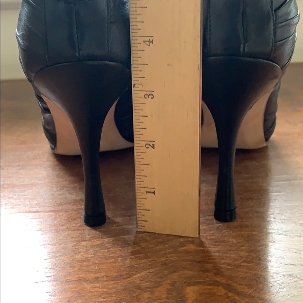 Manolo’s Blahnik “New “ never worn booties new with tags - Picture 7 of 8